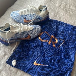 nike zoom mercurial super fly CR7 cleats kids 6, 7.5 in women